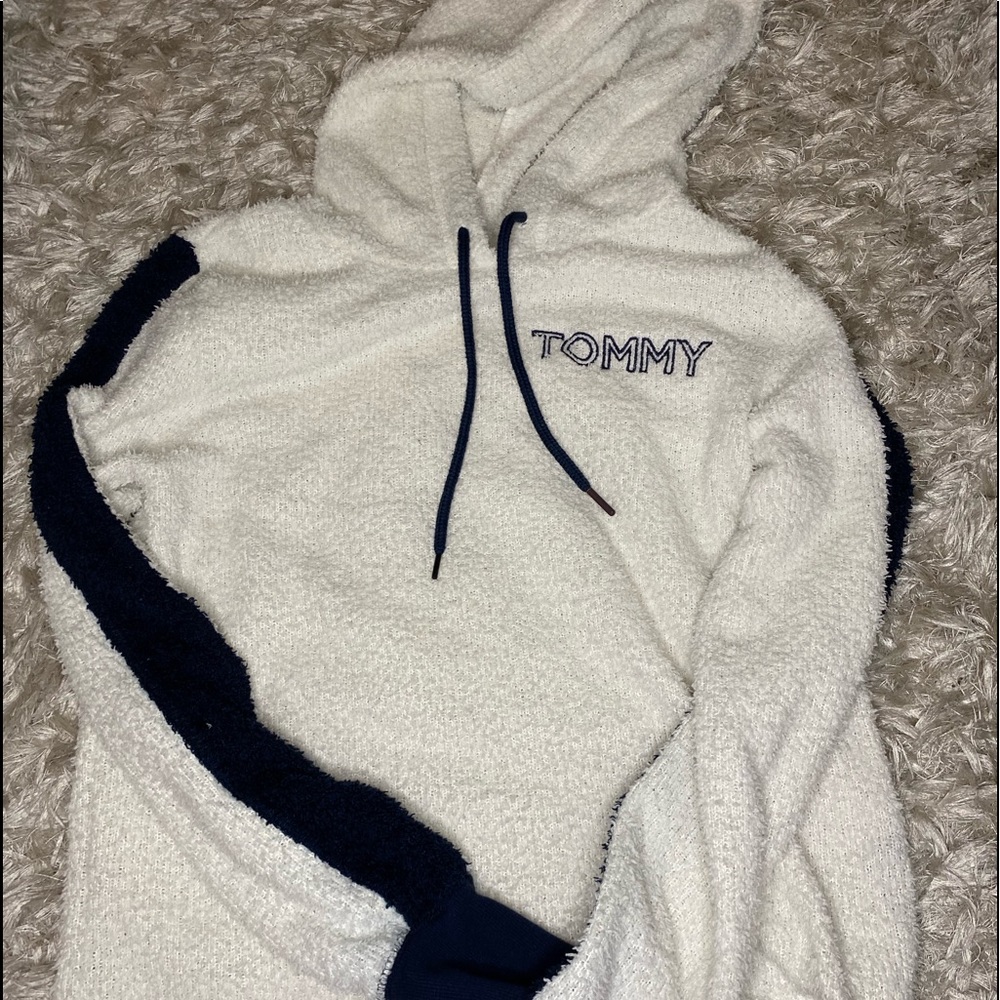 Tommy Fuzzy Sweater